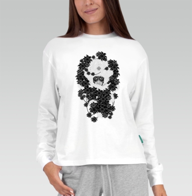 Enigmatic Face Hidden Among Baroque Florals / Лицо в цветочной броне, Футболка лонгслив женская белая
