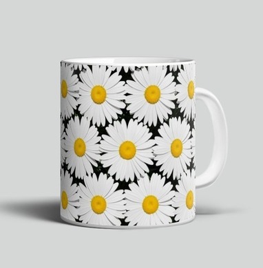 White Daisies Seamless Pattern / Бесшовный узор белые ромашки поле цветы, Кружка c принтом керамическая