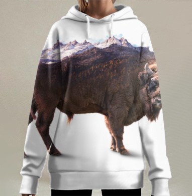 Бизон с горным пейзажем на спине и облаках, Hoodie Long Oversize 3D