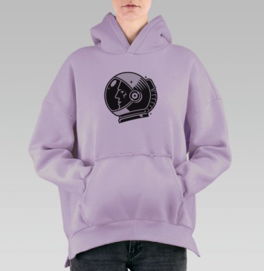 Черно белый космонавт в шлеме смотрит вперед космоса, Hoodie Oversize Fiolet, утепленная